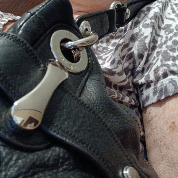 New not used B Makowsky leather bag. - Picture 14 of 15